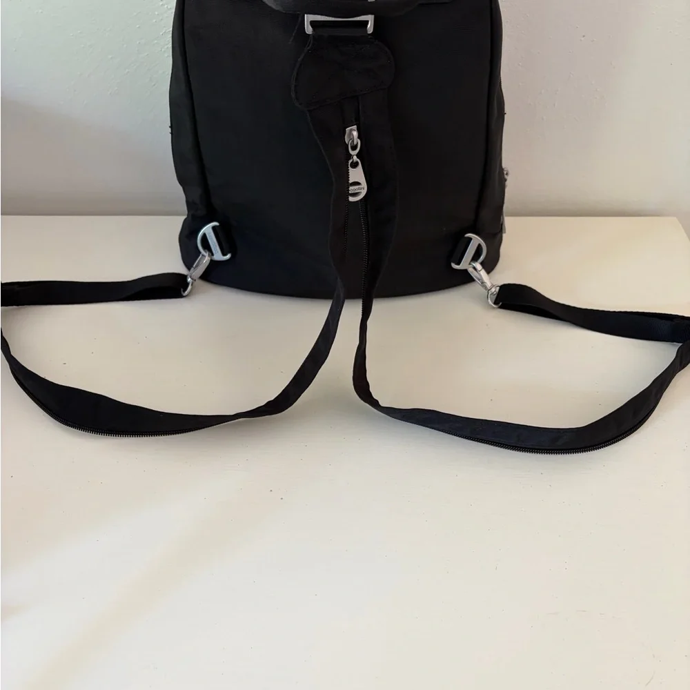 Baggallini Nylon Backpack/Crossbody - Picture 4 of 4